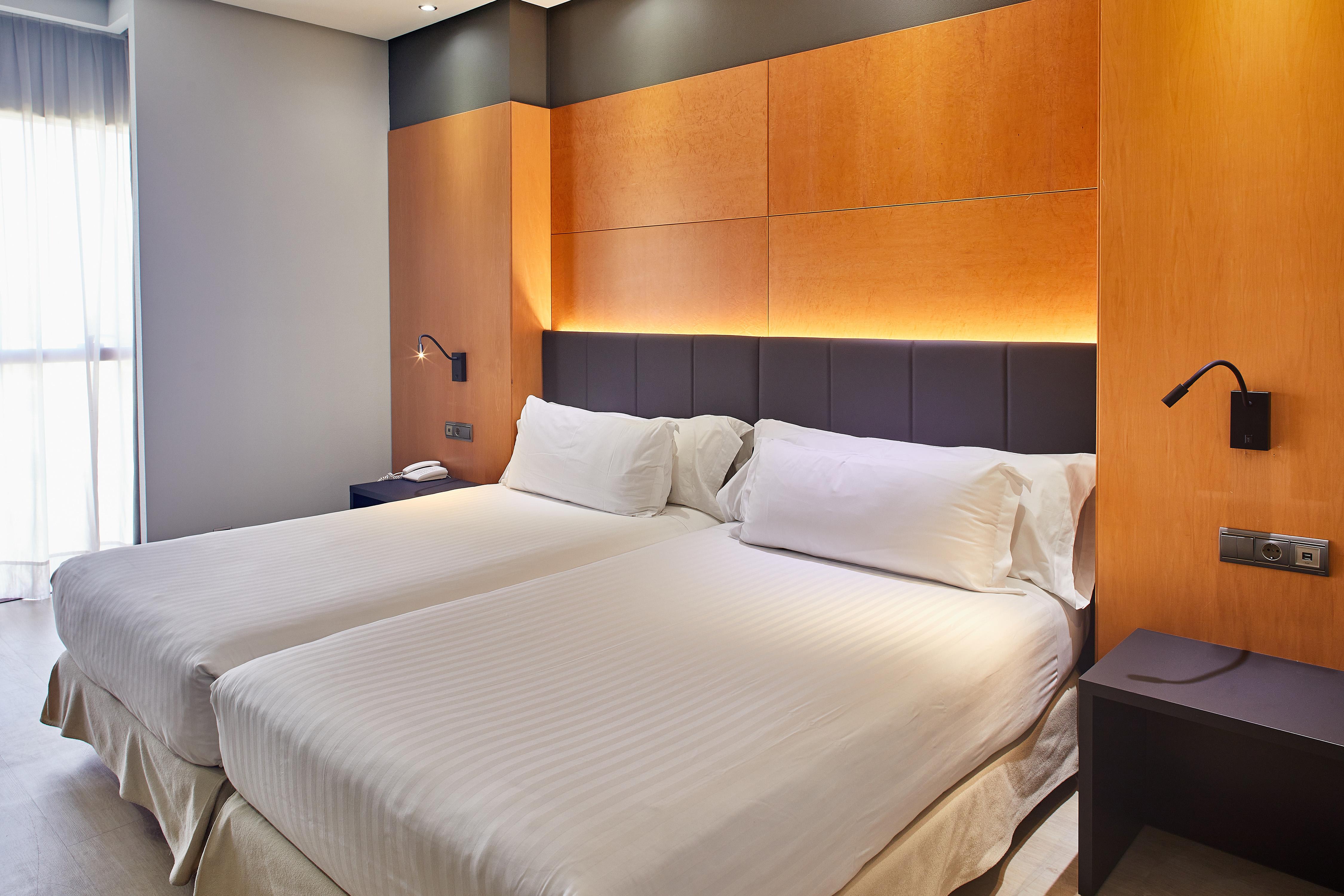 Silken Puerta Madrid Hotel Екстериор снимка