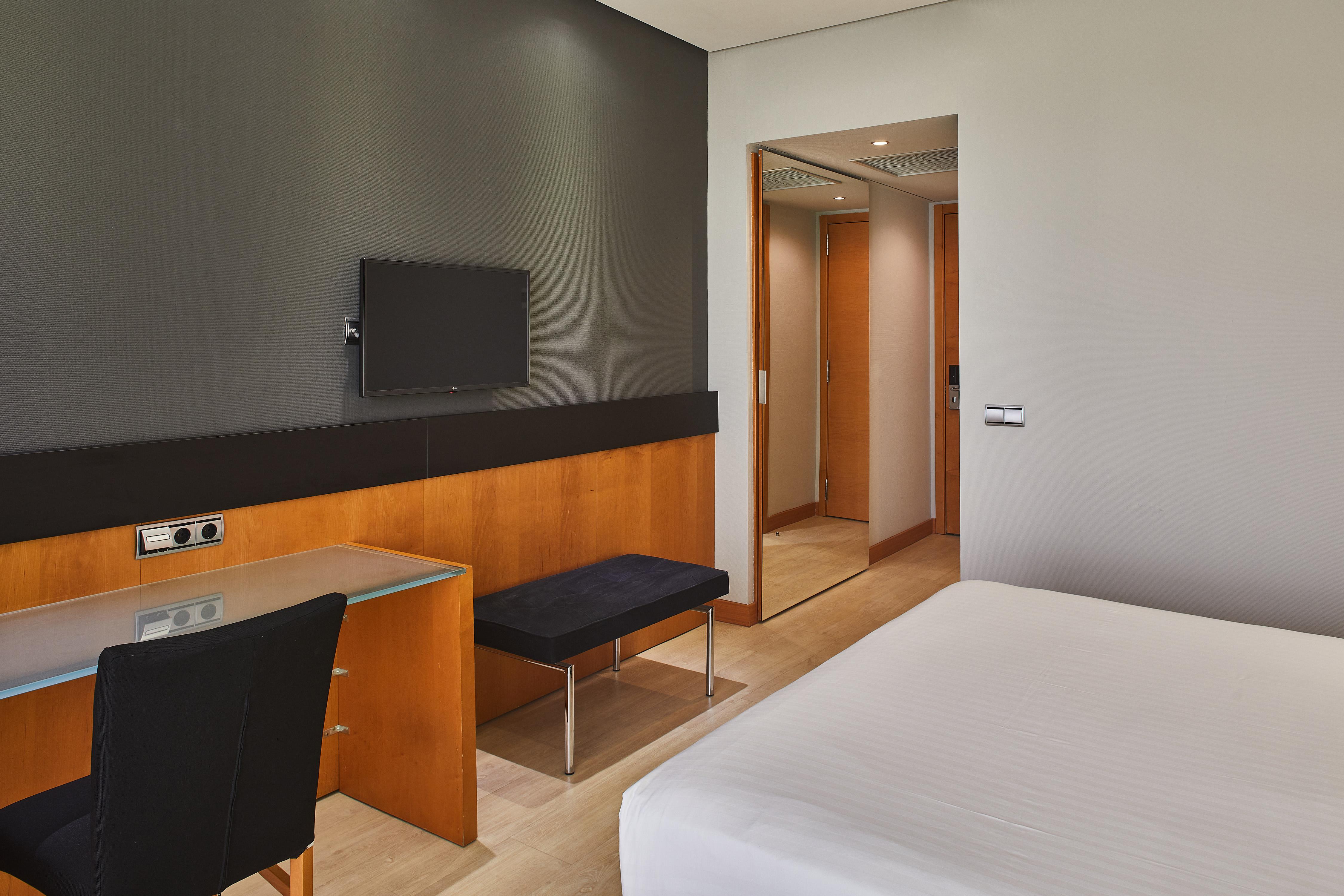 Silken Puerta Madrid Hotel Екстериор снимка