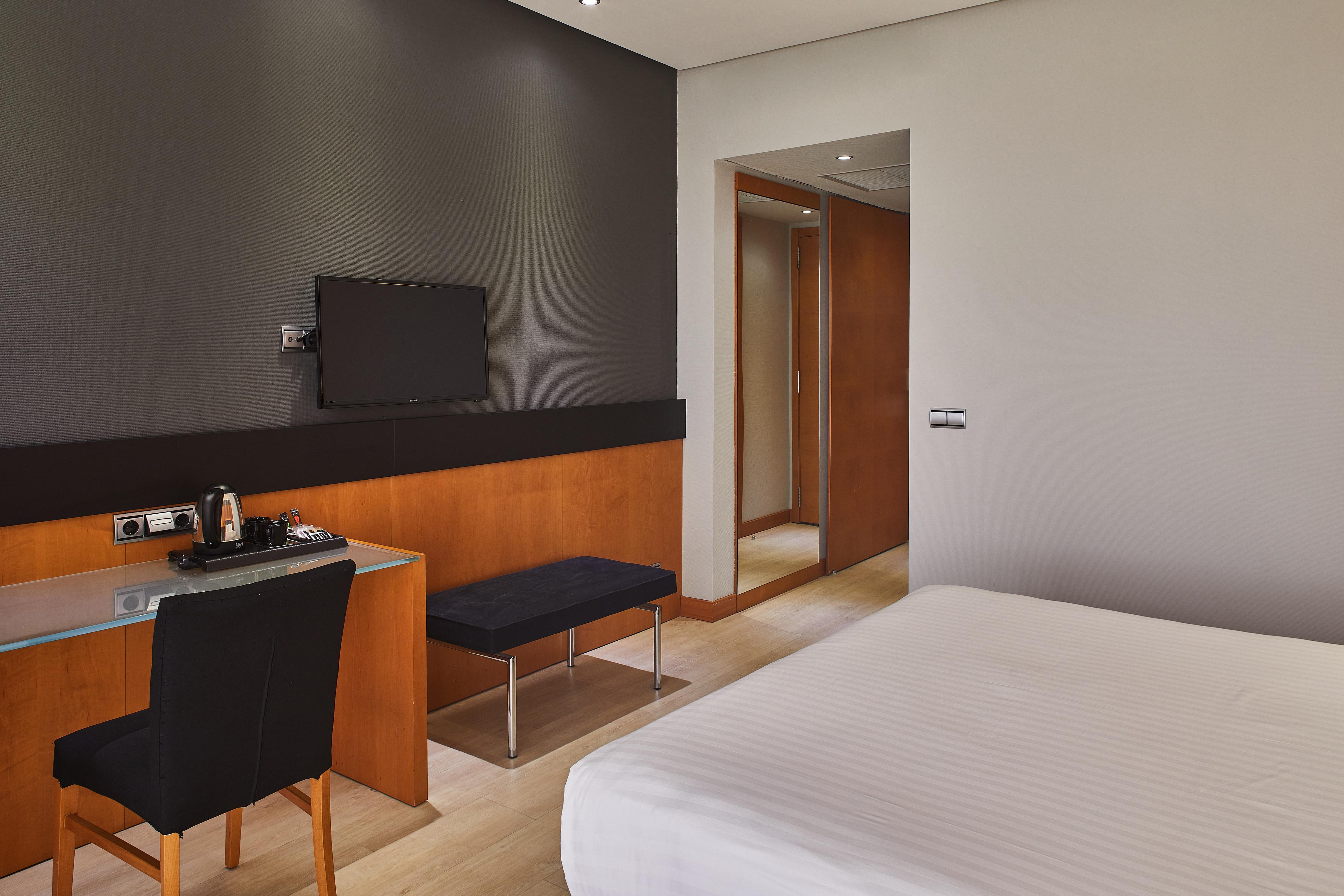 Silken Puerta Madrid Hotel Екстериор снимка