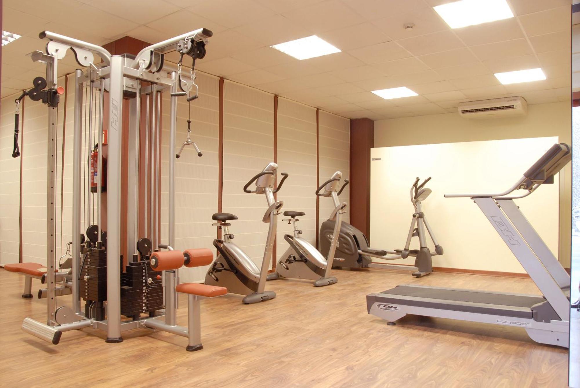 Silken Puerta Madrid Hotel Екстериор снимка